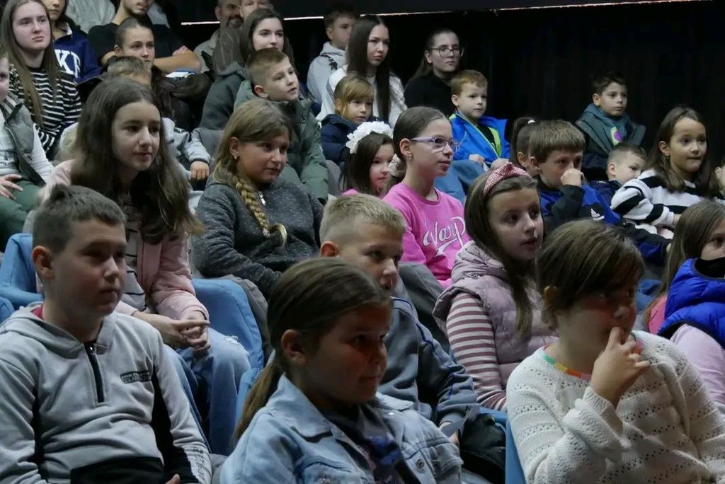 Okrugli sto — Kako sam upoznao vašu majku (Akademija za umjetnost i kulturu u Osijeku) (bilten 6)